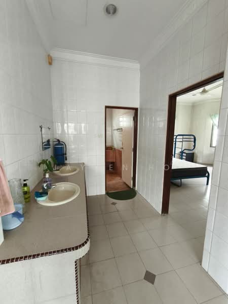 Bungalow House untuk Disewa di Taman Paramount (Petaling Jaya) - Jayden Ho - Bathroom - PropertyGuru.com.my