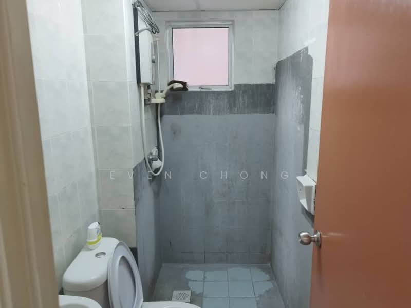 Pangsapuri untuk Disewa di Aliran Damai - Even Chong - Bathroom - PropertyGuru.com.my