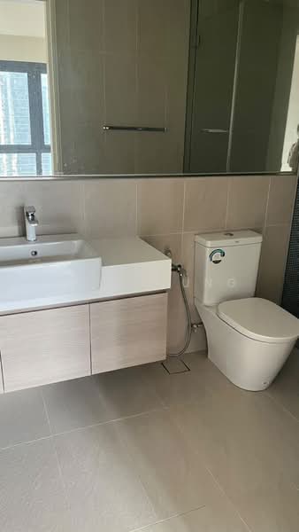 Kediaman Servis untuk Dijual di ViiA Residences - Honsa Ung - Bathroom - PropertyGuru.com.my