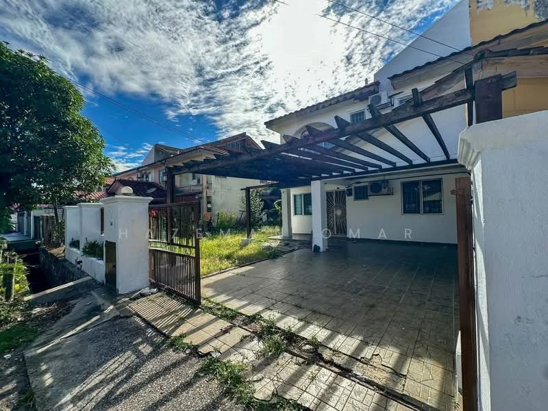 Rumah Kluster untuk Dijual di Taman Putra Perdana (Puchong) - Hazeman Omar - Exterior - PropertyGuru.com.my