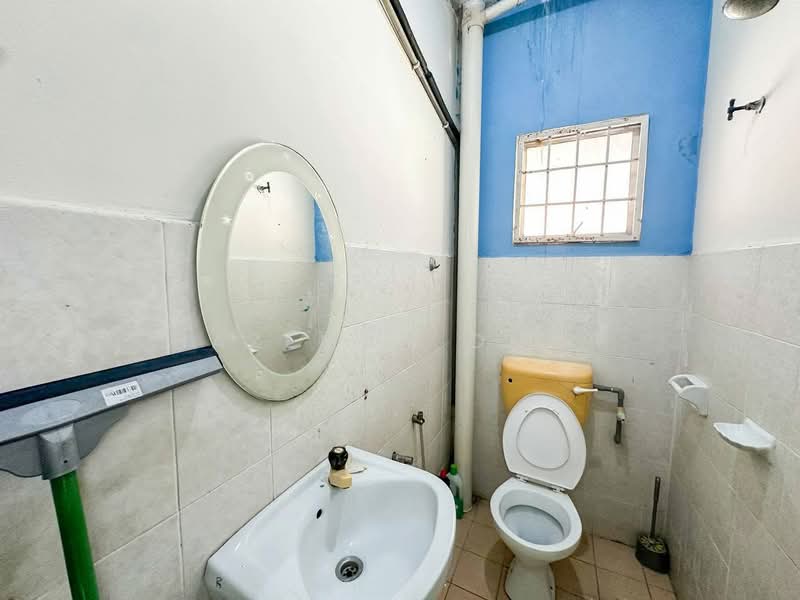 Rumah Kluster untuk Dijual di Taman Putra Perdana (Puchong) - Hazeman Omar - Bathroom - PropertyGuru.com.my