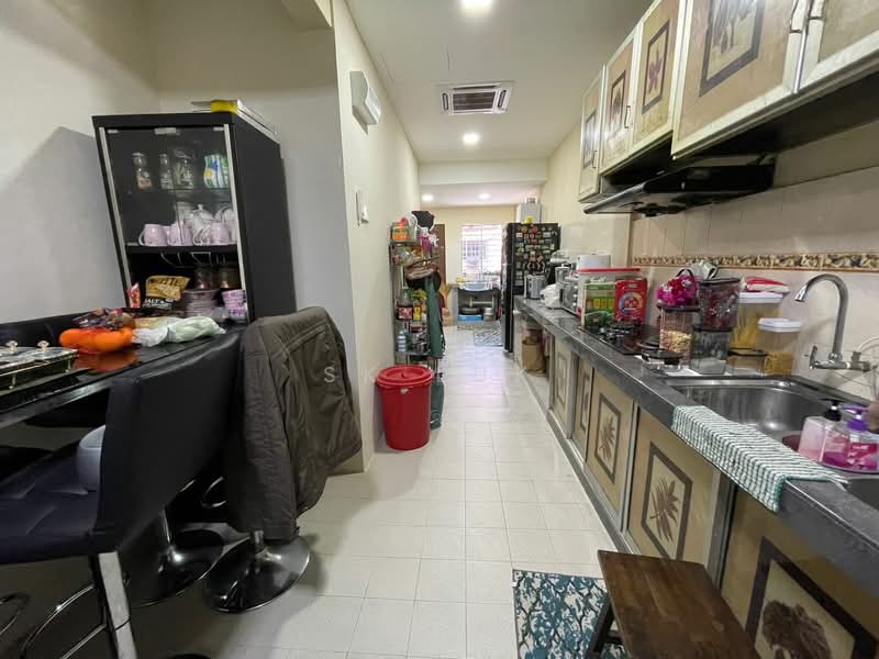Rumah Teres untuk Dijual di Taman Bersatu (Rawang) - SK Luk - Kitchen - PropertyGuru.com.my