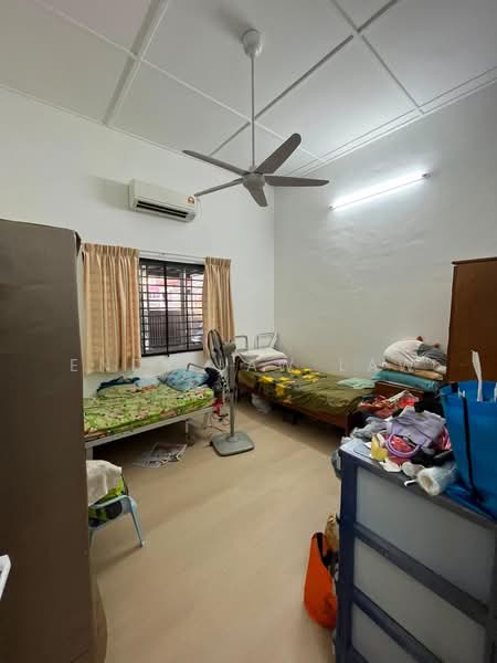 Bungalow House untuk Dijual di Taman Kebun Teh (Johor Bahru) - Endy Law Law - Bedroom - PropertyGuru.com.my