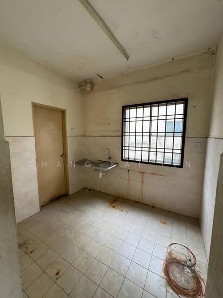 Apartment for Sale at Seri Mengkuang - Chang Kai Yin - Kitchen - PropertyGuru.com.my