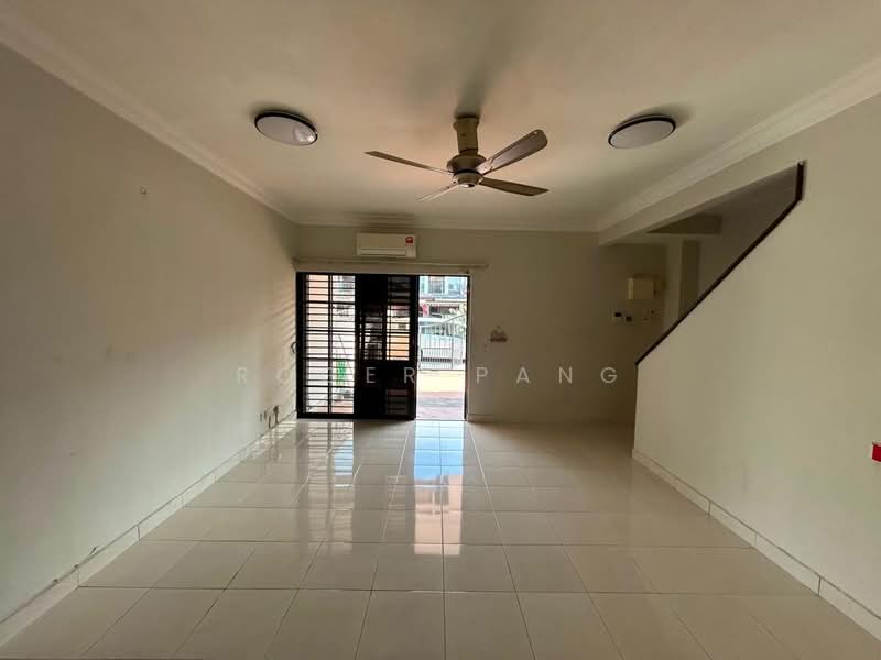 Rumah Teres 2-Tingkat untuk Dijual di Cheras (Selangor) - Roger Pang - Living Room - PropertyGuru.com.my