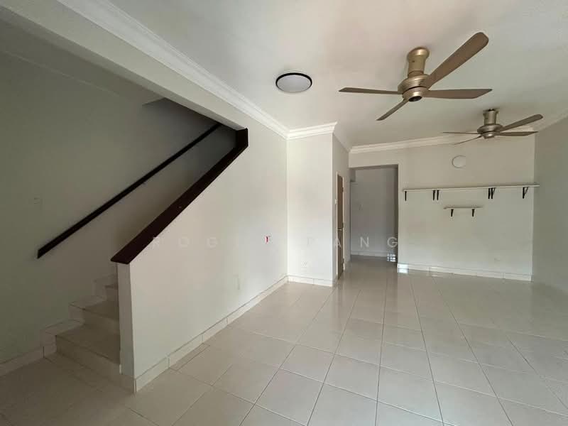 Rumah Teres 2-Tingkat untuk Dijual di Cheras (Selangor) - Roger Pang - Living Room - PropertyGuru.com.my