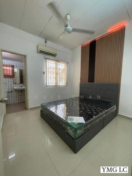 2-storey Terraced House for Rent in Bandar Botanic (Klang) - Louis Chan - Bedroom - PropertyGuru.com.my