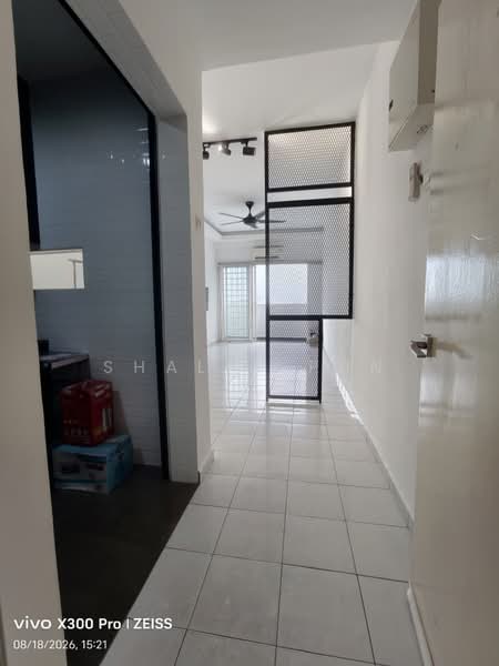 Pangsapuri untuk Disewa di Sri Teratai Apartment - Shally Pun - Corridor - PropertyGuru.com.my