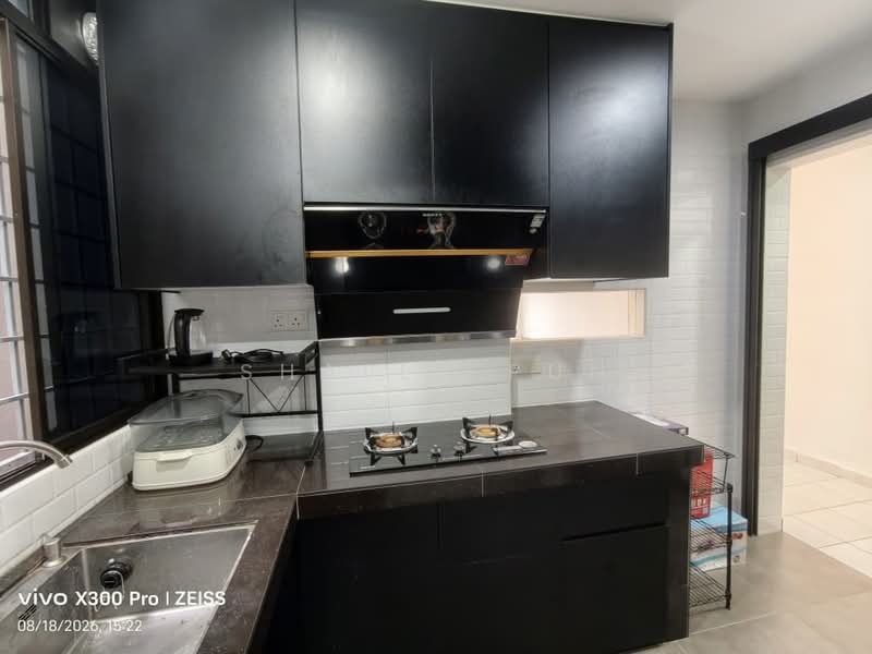 Pangsapuri untuk Disewa di Sri Teratai Apartment - Shally Pun - Kitchen - PropertyGuru.com.my