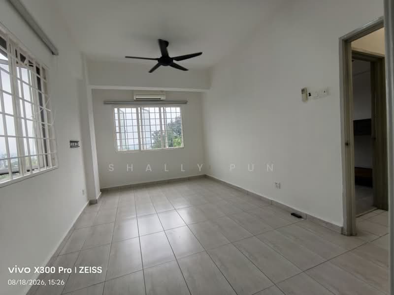 Pangsapuri untuk Disewa di Sri Teratai Apartment - Shally Pun - Living Room - PropertyGuru.com.my