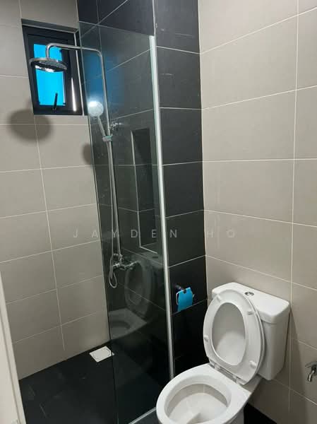 Service Residence for Sale at Pacific Star - Jayden Ho - Bathroom - PropertyGuru.com.my