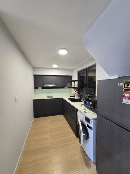 Kediaman Servis untuk Disewa di Sunway Grid Residence - Glenn Twe - Kitchen - PropertyGuru.com.my