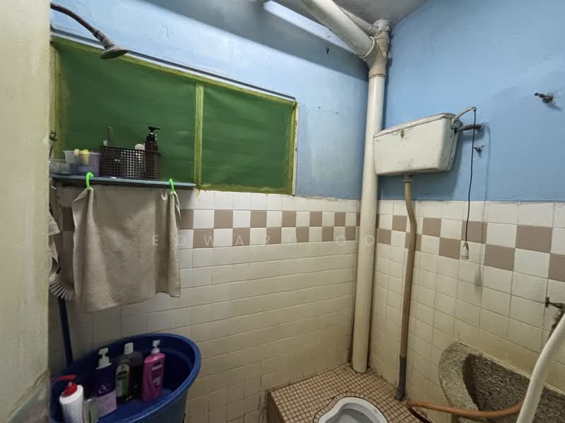 Rumah Teres 2-Tingkat untuk Dijual di Taman Ehsan (Kepong) - Edward Ooi - Bathroom - PropertyGuru.com.my