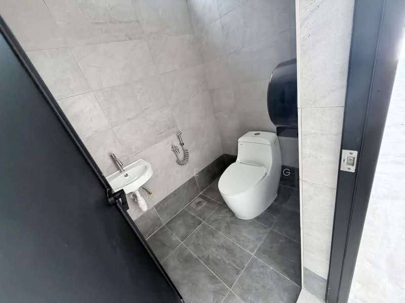 Kilang untuk Disewa di Kapar Industrial Park (Kapar) - Janice Tang - Bathroom - PropertyGuru.com.my