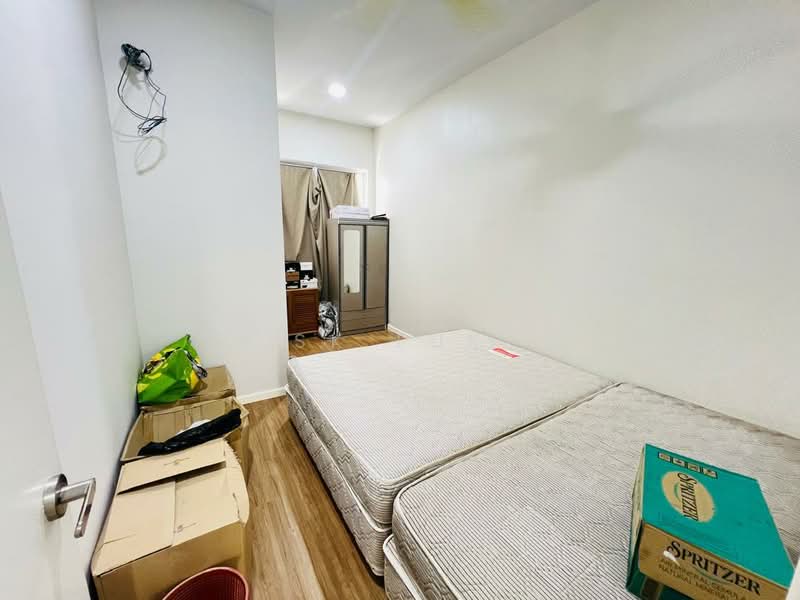 Rumah Teres untuk Dijual di Tamansari (Rawang) - SK Luk - Bedroom - PropertyGuru.com.my