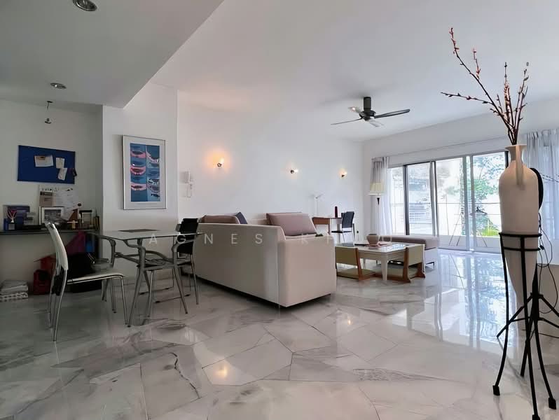 Kondominium untuk Disewa di 1 Persiaran Gurney - Agnes Khoo - Living Room - PropertyGuru.com.my
