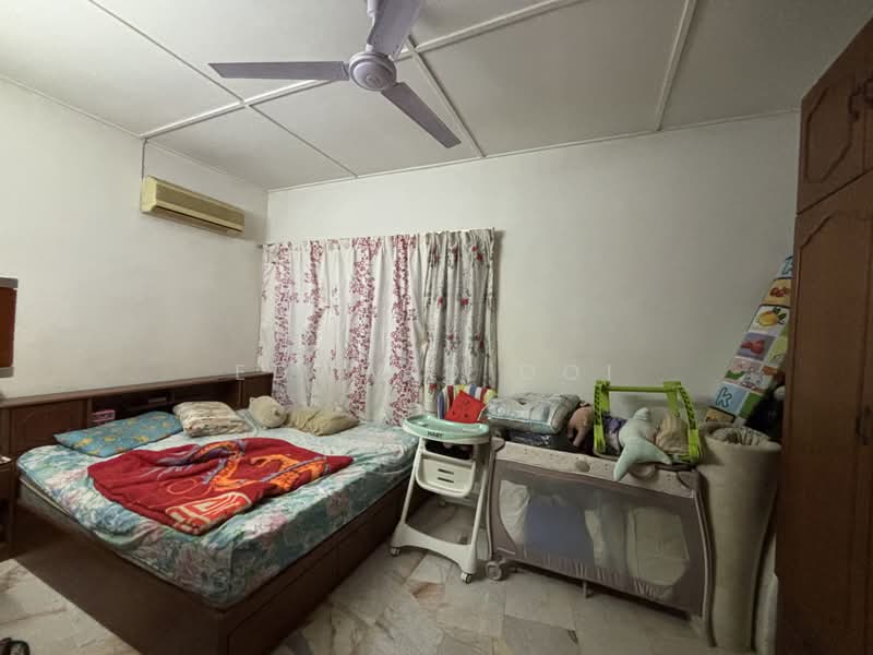 2-storey Terraced House for Sale in Taman Daya (Kepong) - Edward Ooi - Bedroom - PropertyGuru.com.my