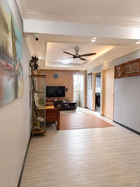 Rumah Flat untuk Dijual di Pendekar - Reen Mohamad - Living Room - PropertyGuru.com.my