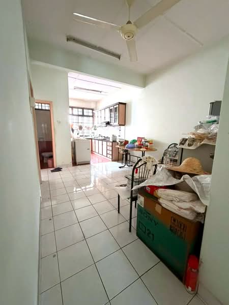 Rumah Teres 1-Tingkat untuk Dijual di Taman Rinting (Masai) - Karl Lim - Kitchen - PropertyGuru.com.my