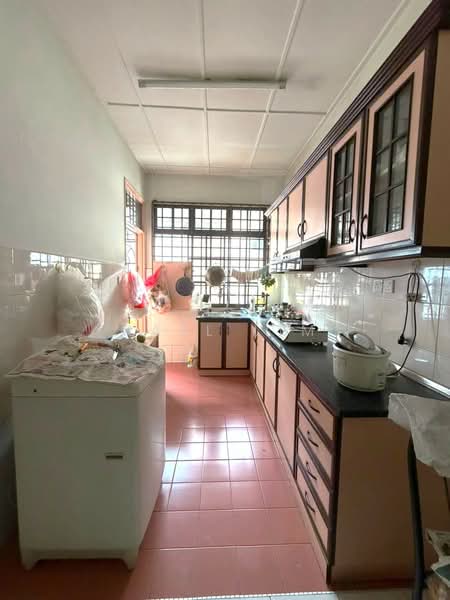 Rumah Teres 1-Tingkat untuk Dijual di Taman Rinting (Masai) - Karl Lim - Kitchen - PropertyGuru.com.my