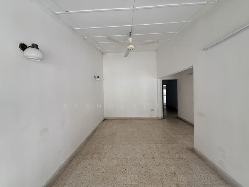 Rumah Teres 1-Tingkat untuk Dijual di Seksyen 8 (Petaling Jaya) - Bernhardt . - PropertyGuru.com.my