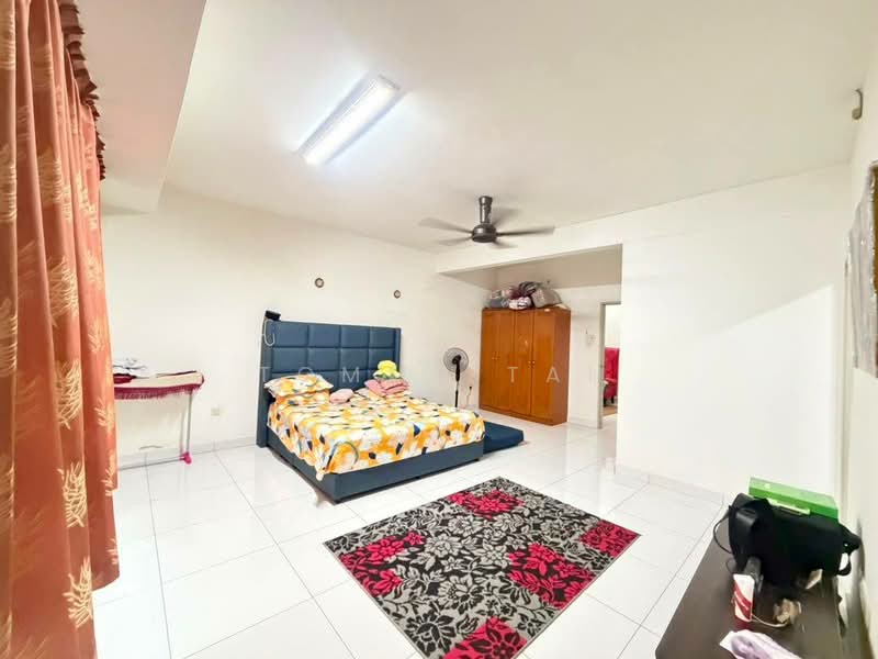 2-storey Terraced House for Sale in Taman Bestari Indah (Ulu Tiram) - Tommy Tai - Bedroom - PropertyGuru.com.my