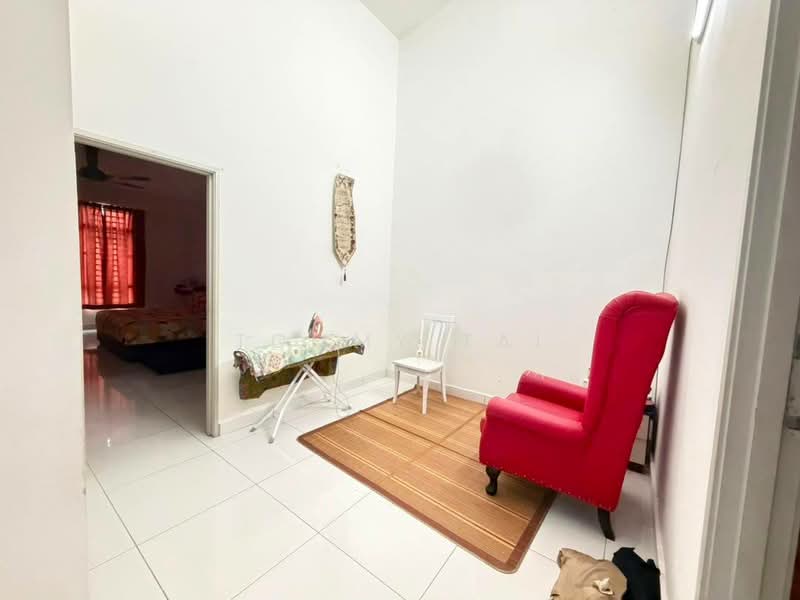 2-storey Terraced House for Sale in Taman Bestari Indah (Ulu Tiram) - Tommy Tai - Bedroom - PropertyGuru.com.my