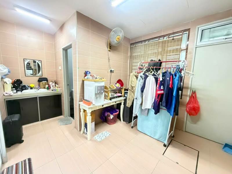 2-storey Terraced House for Sale in Taman Bestari Indah (Ulu Tiram) - Tommy Tai - Interior - PropertyGuru.com.my