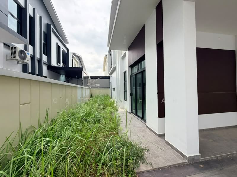 Cluster House for Sale in Johor Bahru (Johor) - Calvin Chuah - Exterior - PropertyGuru.com.my