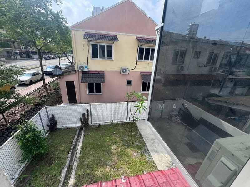 Rumah Teres 2-Tingkat untuk Dijual di PJS 1, Taman Medan Pejasa (Petaling Jaya) - Hazeman Omar - Exterior - PropertyGuru.com.my