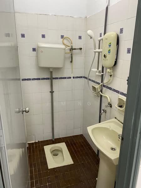 2-storey Terraced House for Rent in Taman Daya (Johor Bahru) - Jim Ng - Bathroom - PropertyGuru.com.my