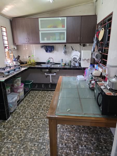 2-storey Terraced House for Sale in Taman Mesra (Klang) - Baljeet Singh - Kitchen - PropertyGuru.com.my