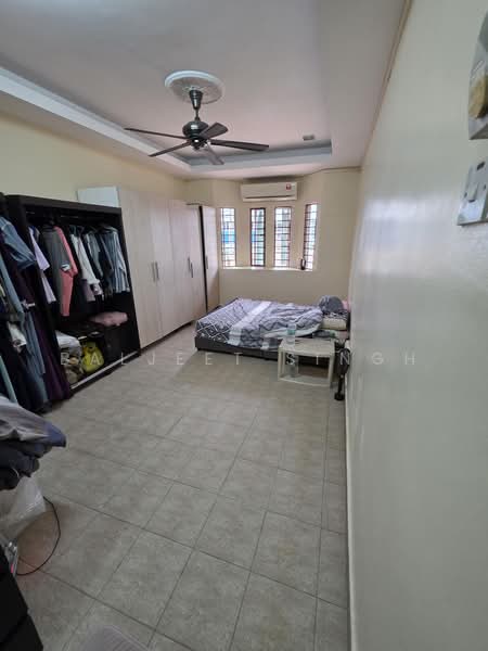 2-storey Terraced House for Sale in Taman Mesra (Klang) - Baljeet Singh - Bedroom - PropertyGuru.com.my