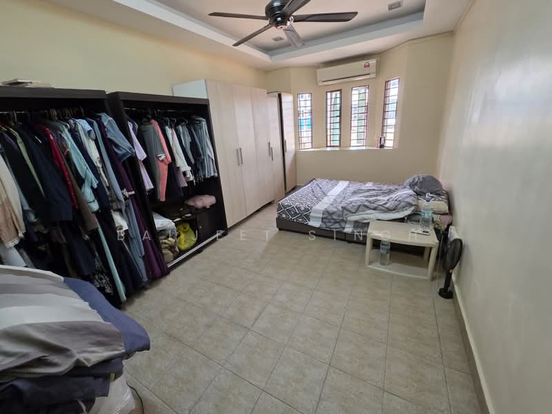 2-storey Terraced House for Sale in Taman Mesra (Klang) - Baljeet Singh - Bedroom - PropertyGuru.com.my