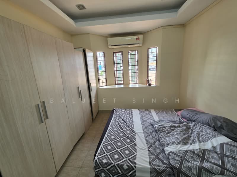 2-storey Terraced House for Sale in Taman Mesra (Klang) - Baljeet Singh - Bedroom - PropertyGuru.com.my