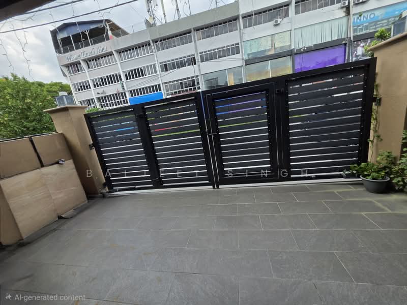 2-storey Terraced House for Sale in Taman Mesra (Klang) - Baljeet Singh - Exterior - PropertyGuru.com.my