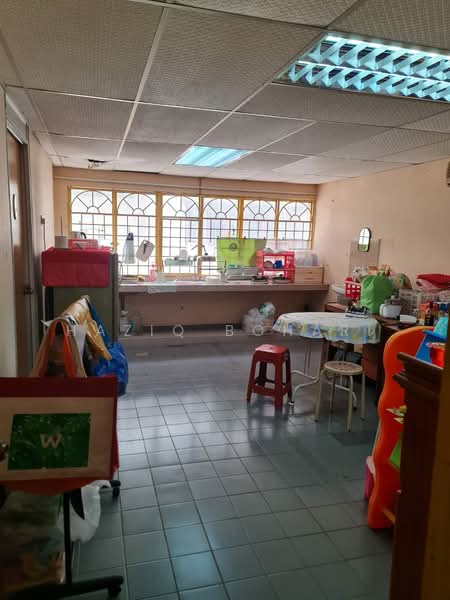 Shop for Sale in Taman Prima Suria (Cheras) - Haziq Bohari - Interior - PropertyGuru.com.my