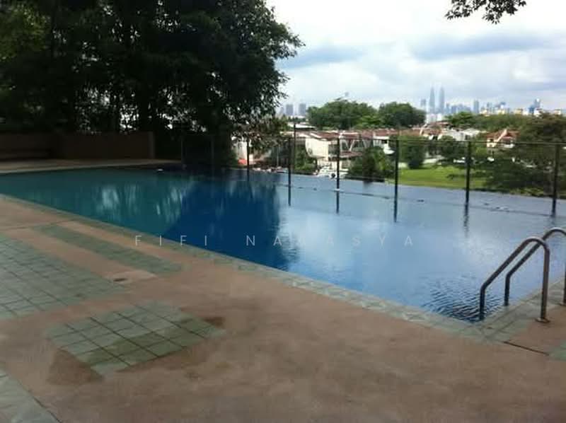 Pangsapuri untuk Dijual di Riviera III - Fifi Natasya - Pool - PropertyGuru.com.my