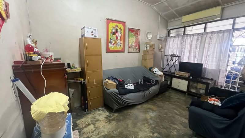 1-storey Terraced House for Sale in Taman Jati (Rawang) - HL Wong - Living Room - PropertyGuru.com.my