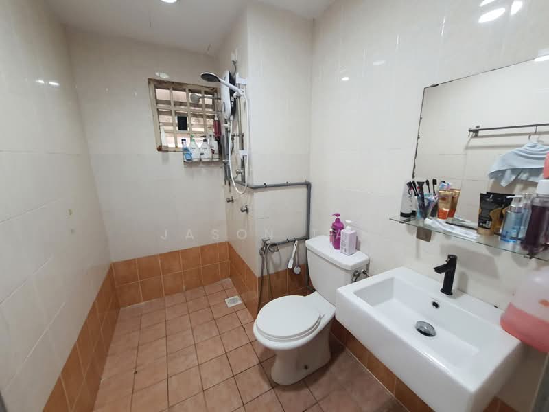 Condominium for Sale at Koi Tropika - Jason Tan - Bathroom - PropertyGuru.com.my