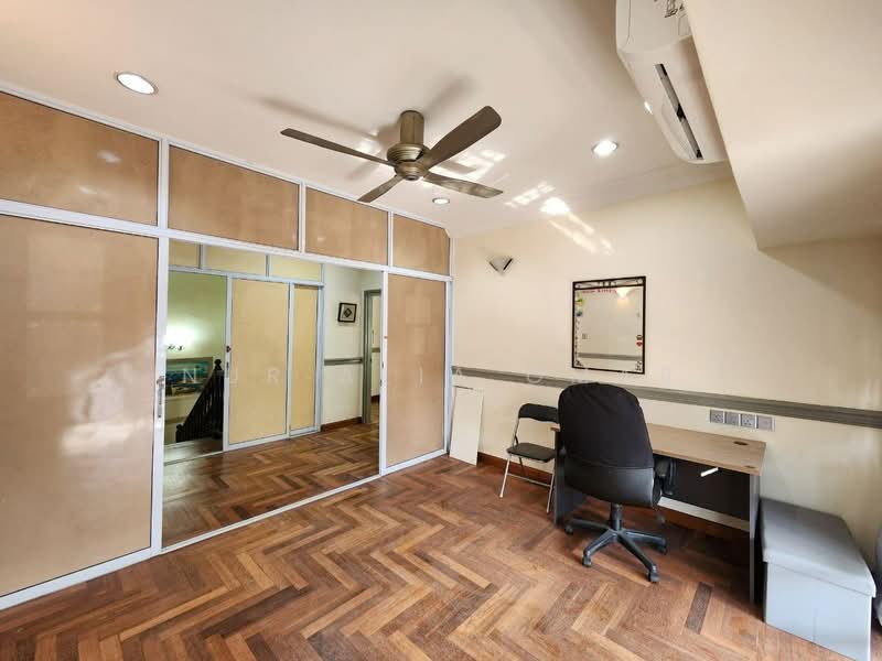 Rumah Berkembar untuk Dijual di Shah Alam (Selangor) - Nur Alia Omar - Study - PropertyGuru.com.my