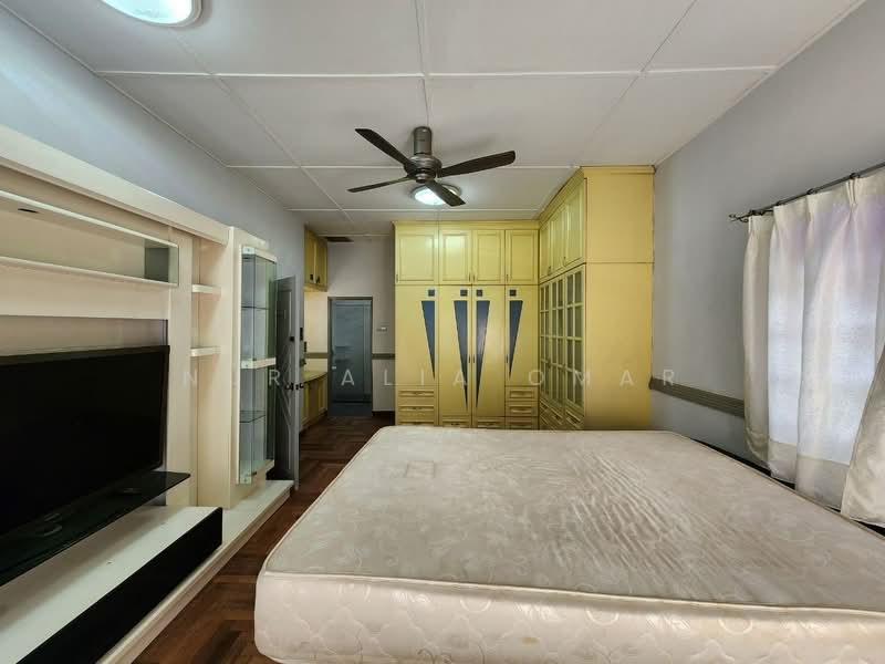 Rumah Berkembar untuk Dijual di Shah Alam (Selangor) - Nur Alia Omar - Bedroom - PropertyGuru.com.my
