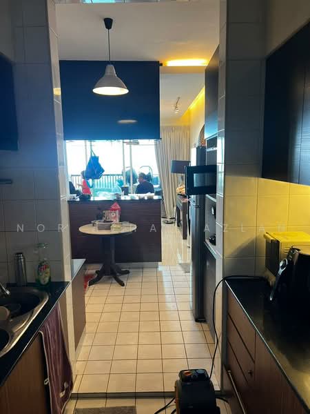 Kondominium untuk Dijual di Armanee Terrace - Nor Azhar Azlan - Kitchen - PropertyGuru.com.my
