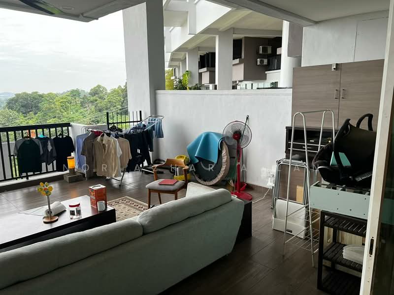 Kondominium untuk Dijual di Armanee Terrace - Nor Azhar Azlan - Balcony - PropertyGuru.com.my