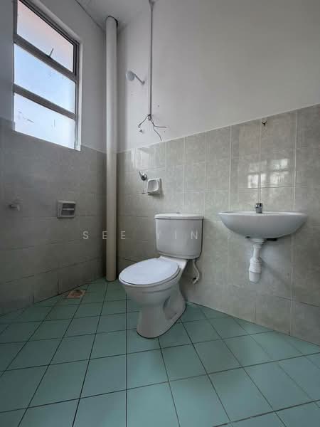 2-storey Terraced House for Sale in Taman Sri Pulai Perdana (Skudai) - See Yin . - Bathroom - PropertyGuru.com.my