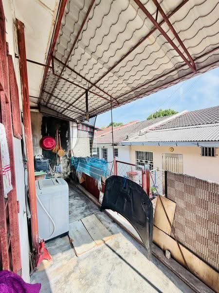 Rumah Teres 1-Tingkat untuk Dijual di Kajang (Selangor) - Calvin Kok - Balcony - PropertyGuru.com.my