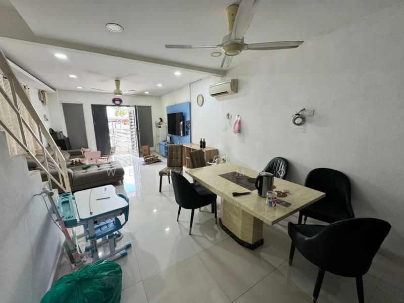 2-storey Terraced House for Sale in Taman Permata (Ulu Kelang) - Welson Moo - Living Room - PropertyGuru.com.my