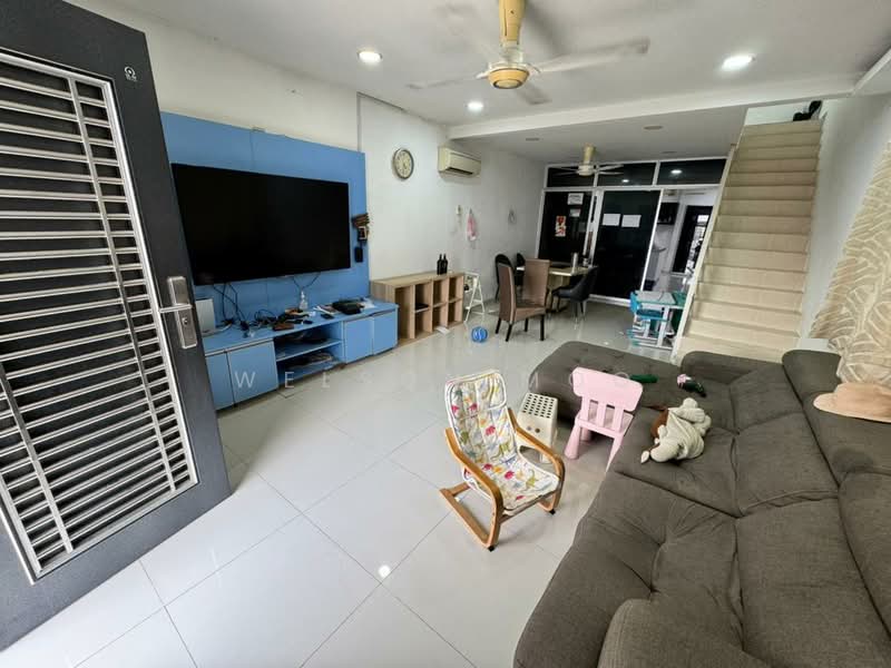 2-storey Terraced House for Sale in Taman Permata (Ulu Kelang) - Welson Moo - Living Room - PropertyGuru.com.my