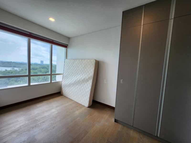 Kediaman Servis untuk Dijual di Puteri Cove Residences - Zoey Lee - Bedroom - PropertyGuru.com.my