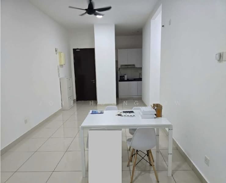 Kediaman Servis untuk Dijual di Pacific Star (Service Residence) - JONE HOONG TAW - Living Room - PropertyGuru.com.my